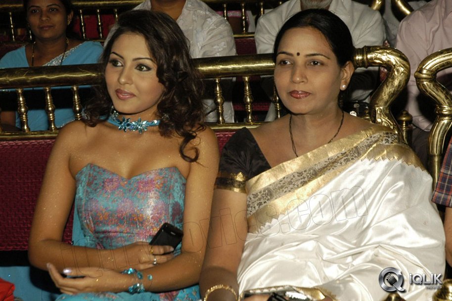 Celebrities-With-Mothers-Exclusive-Photos